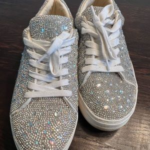 BETSEY JOHNSON SIDNY RHINESTONES